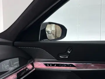 BMW 7 Series 740d xDrive Nero Lusso Edition