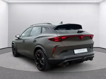 Noul Cupra Formentor VZ5 2.5 TSI