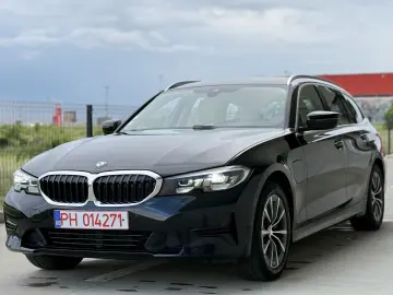 BMW Seria 3 G21 330e 292 cai Plug in Hibrid