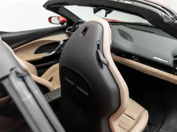 Ferrari 296 GTS