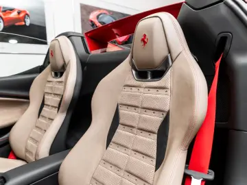 Ferrari 296 GTS