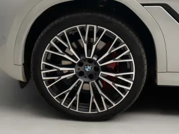 BMW X6 xDrive40i AT MHEV
