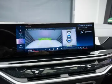 BMW X6 xDrive40i AT MHEV