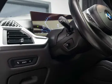 BMW X6 xDrive40i AT MHEV