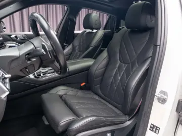 BMW X6 xDrive40i AT MHEV