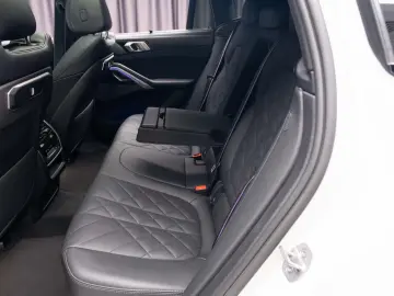 BMW X6 xDrive40i AT MHEV