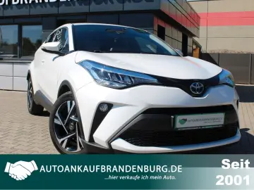 TOYOTA C-HR Hybrid Team D