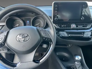 TOYOTA C-HR Hybrid Flow 1.8 222€ mtl. LED Mehrzonenklim