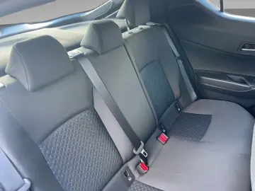 TOYOTA C-HR Hybrid Flow 1.8 222€ mtl. LED Mehrzonenklim