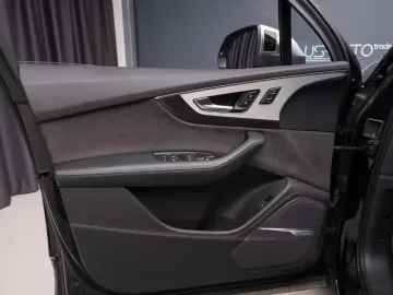 Audi SQ7 40 TDI Pano 360 Virtual Cockpit Carbon R21