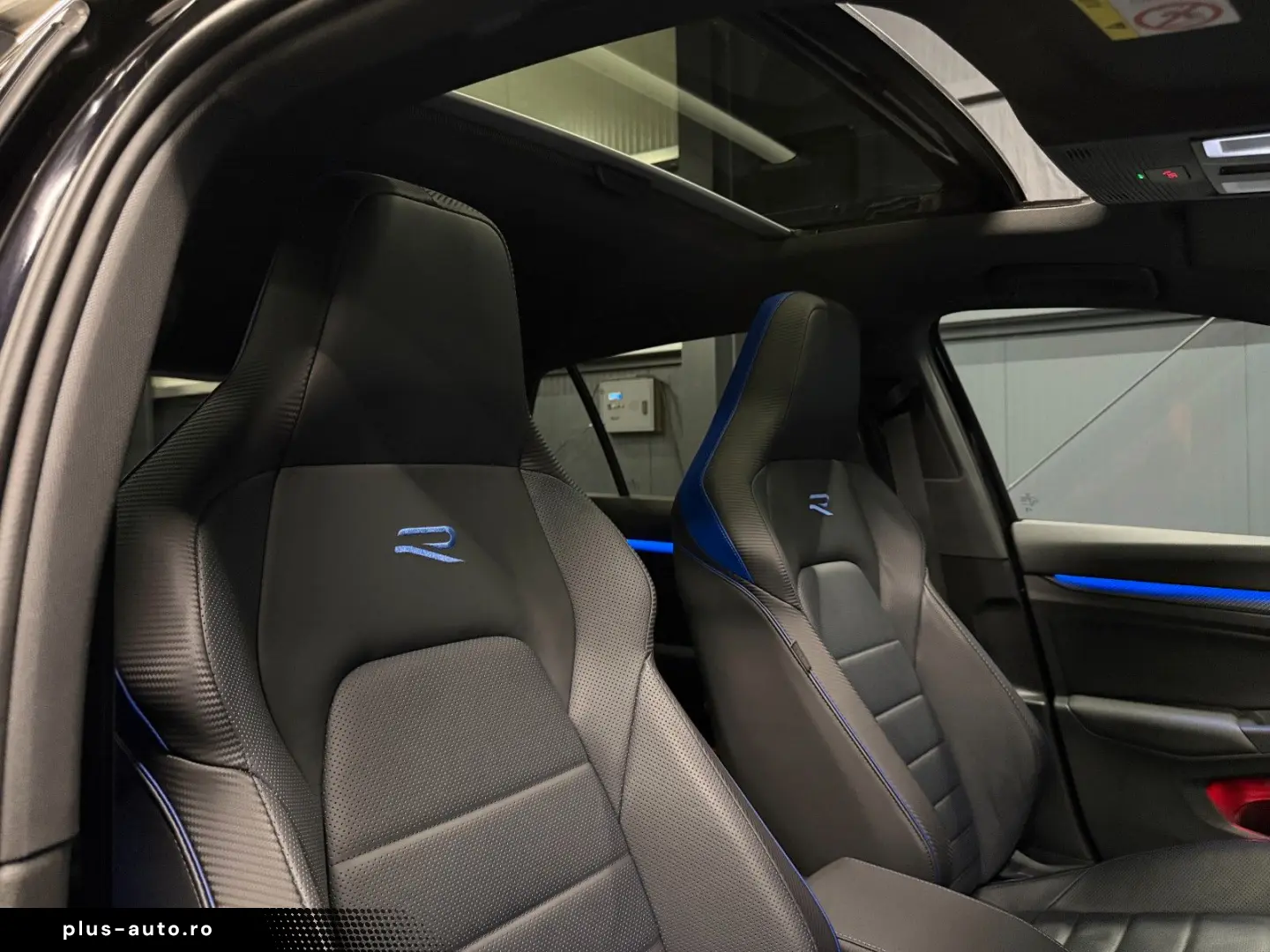 VW Golf R Performance 4Mot.  19Zoll PANORAMA LEDER