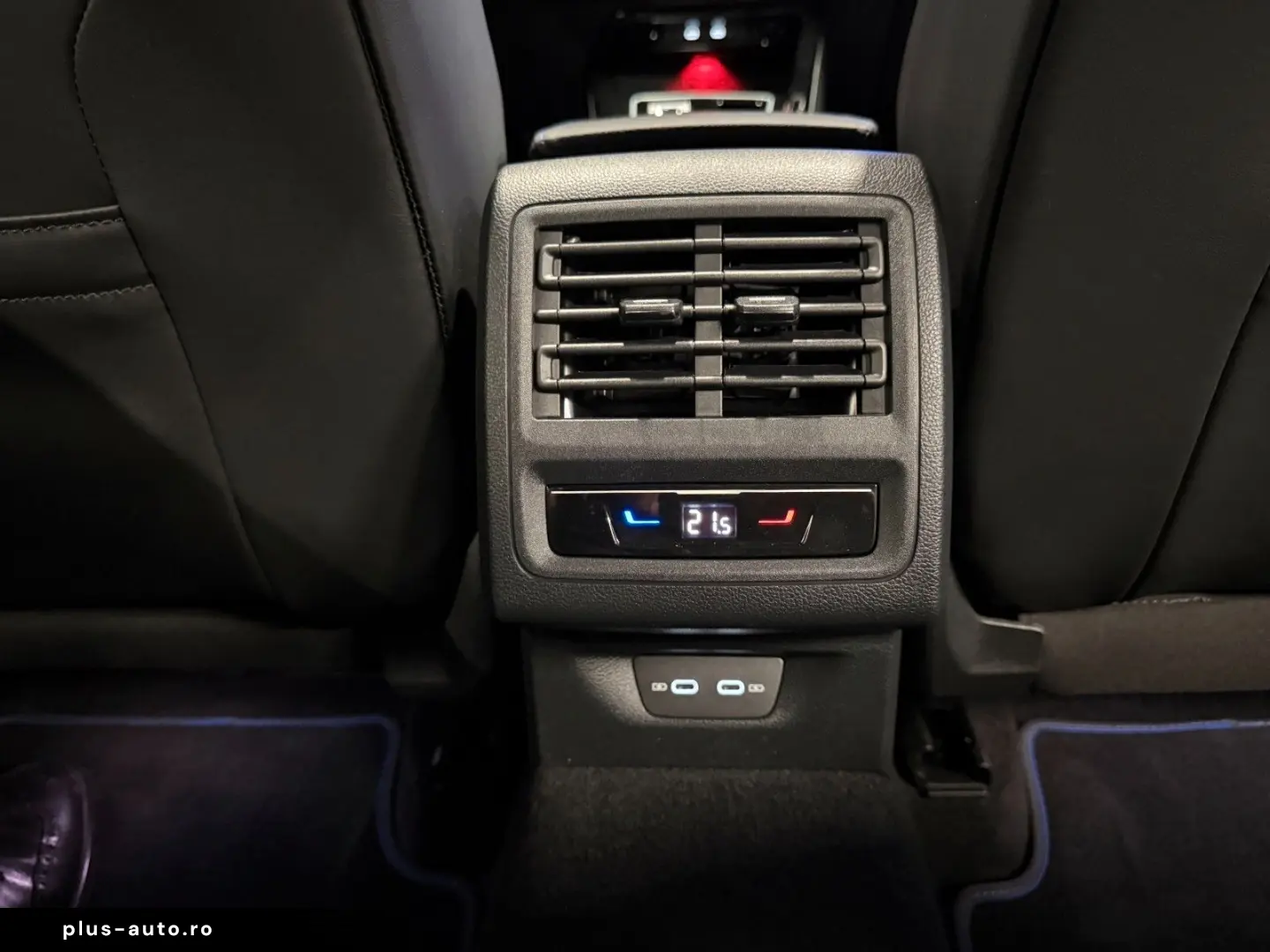 VW Golf R Performance 4Mot.  19Zoll PANORAMA LEDER