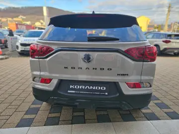 KGM Korando 5 usi Smart 1.5 GDI-Turbo 163 CP A6