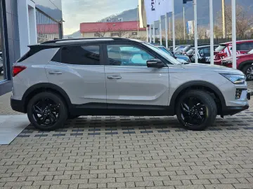 KGM Korando 5 usi Smart 1.5 GDI-Turbo 163 CP A6