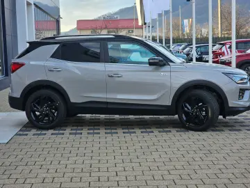 KGM Korando 5 usi Smart 1.5 GDI-Turbo 163 CP A6