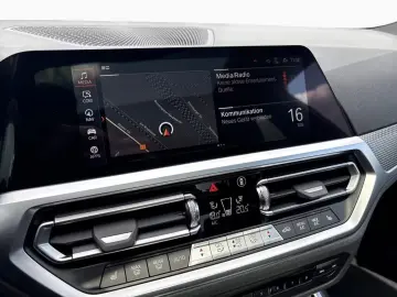 BMW 320iA M SPORT