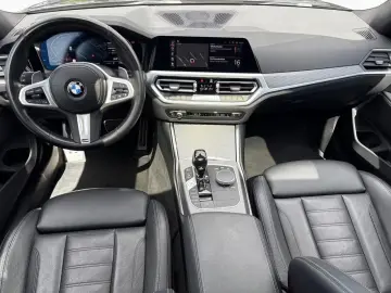 BMW 320iA M SPORT