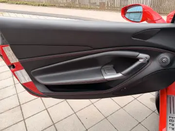FERRARI F8 Tributo Coupé DCT APPROVED MAINTENANCE