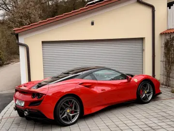 FERRARI F8 Tributo Coupé DCT APPROVED MAINTENANCE