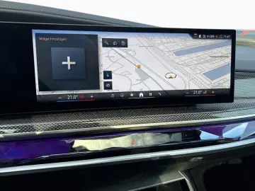BMW i7 xDR60 M SPORT Crystal