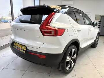 VOLVO XC-40 R-Design  2022
