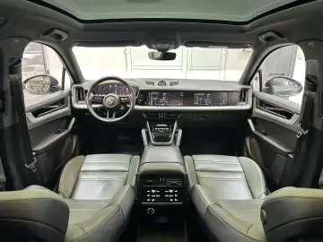 PORSCHE CAYENNE COUPE II S-Turbo  2024
