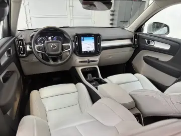 VOLVO XC-40 Inscription T5  2020