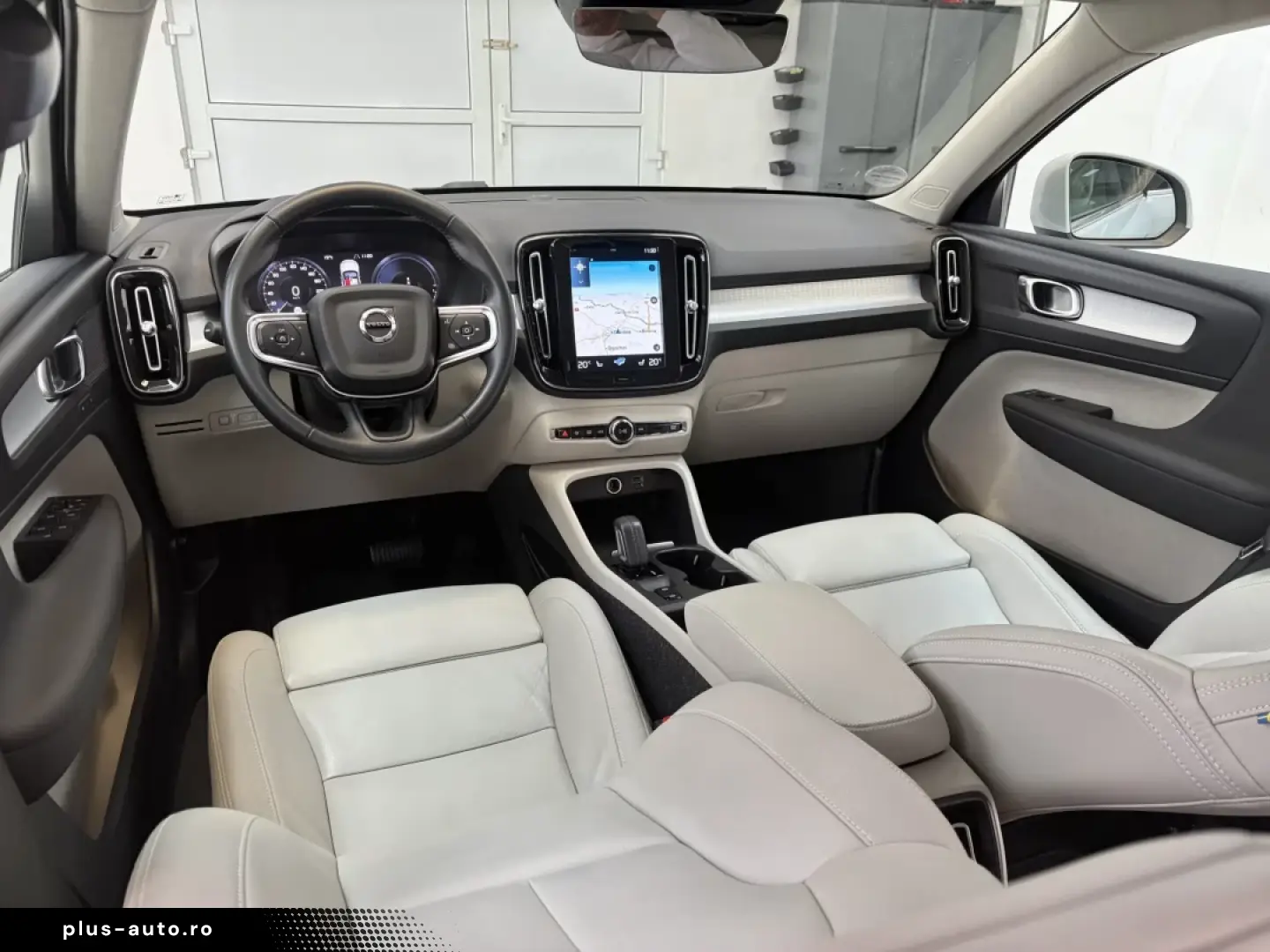 VOLVO XC-40 Inscription T5  2020