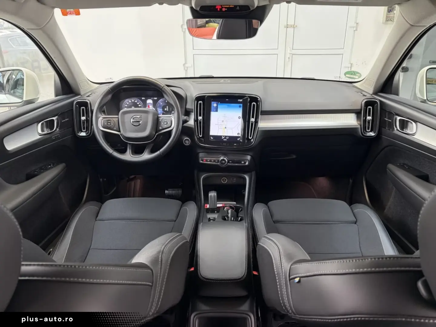 VOLVO XC-40 Business Pro  2020