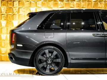 ROLLS ROYCE Cullinan