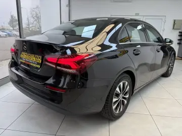 MERCEDES A CLASSE 180  2022