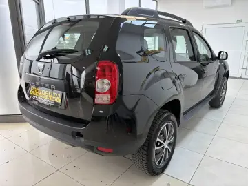 DACIA DUSTER Laureate  2011