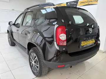 DACIA DUSTER Laureate  2011