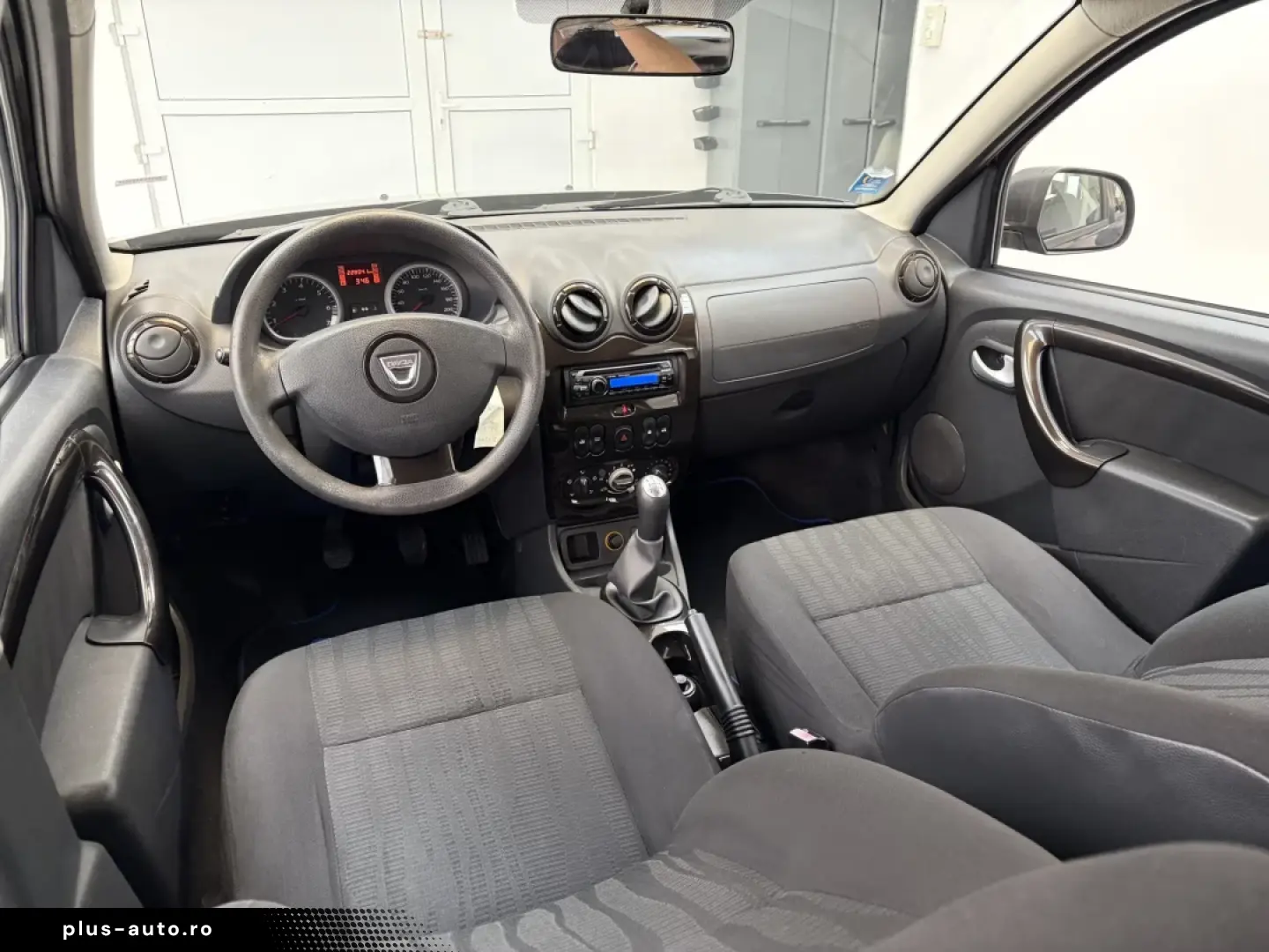 DACIA DUSTER Laureate  2011