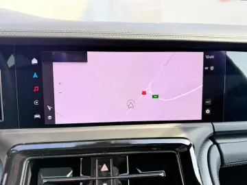 PORSCHE Panamera 4