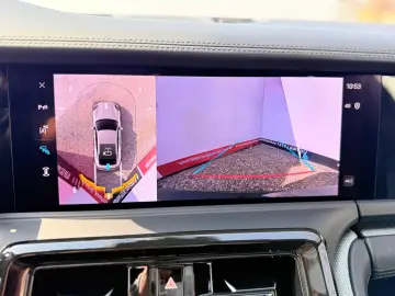 PORSCHE Panamera 4