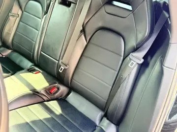 PORSCHE Panamera 4