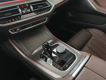 BMW X5 xDrive30d M-Sport Laser ACC Standhzg Pano HUD