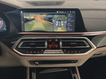 BMW X5 xDrive30d M Sport SportbrRot ACC 360  HUD H&K