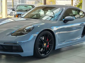 PORSCHE GTS 4.0 24TKM  ARKTIKGRAU APPROVED CARBON