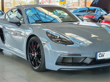 PORSCHE GTS 4.0 24TKM  ARKTIKGRAU APPROVED CARBON