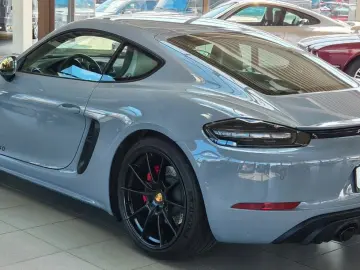 PORSCHE GTS 4.0 24TKM  ARKTIKGRAU APPROVED CARBON
