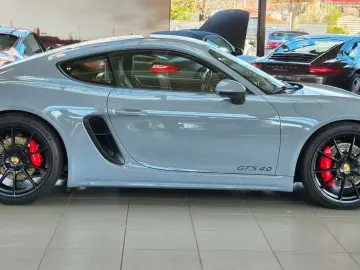 PORSCHE GTS 4.0 24TKM  ARKTIKGRAU APPROVED CARBON