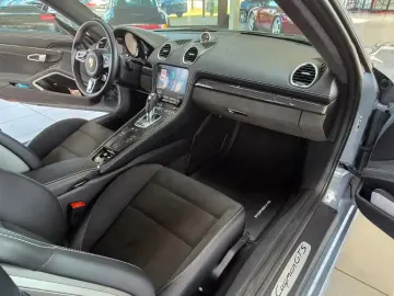 PORSCHE GTS 4.0 24TKM  ARKTIKGRAU APPROVED CARBON
