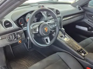 PORSCHE GTS 4.0 24TKM  ARKTIKGRAU APPROVED CARBON