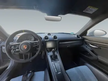 PORSCHE Cayman 718 GT4 RS Clubsport Lift Bose