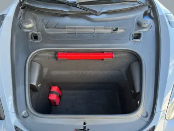 PORSCHE Cayman 718 GT4 RS Clubsport Lift Bose