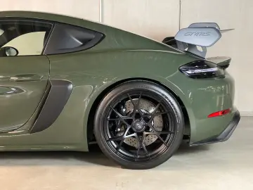 PORSCHE Cayman (718) GT4 RS   Steinschlagschutzfoliert