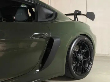 PORSCHE Cayman (718) GT4 RS   Steinschlagschutzfoliert