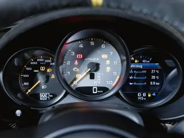 PORSCHE 718 Cayman GT4 RS Weissach Clubsportpaket Liftsy